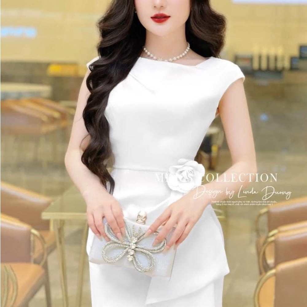 Women dress very nice and comfortable. More color .Size 6,8,10,13